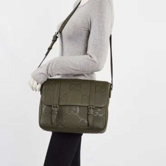 Green Jumbo GG Embossed Leather Medium Flap Messenger Bag used photo shoot - Picture 2 of 10
